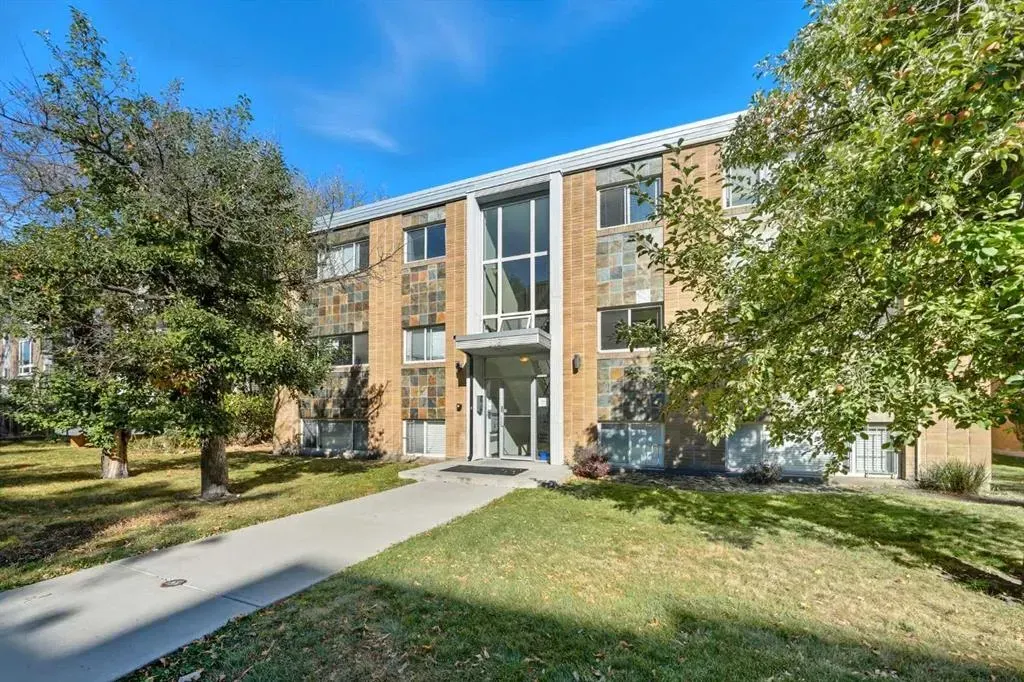 316 22 Avenue SW, #17