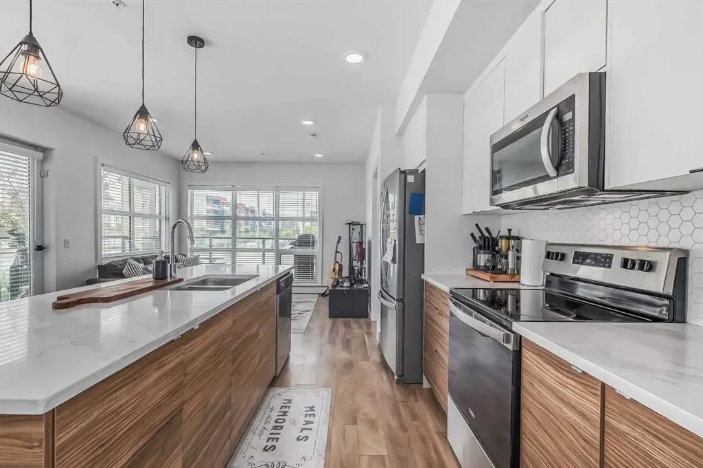 19621 40 Street SE, #112