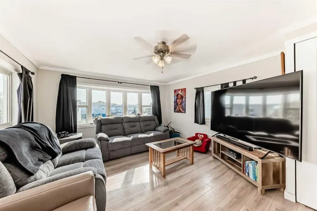 1101 84 Street NE, #724