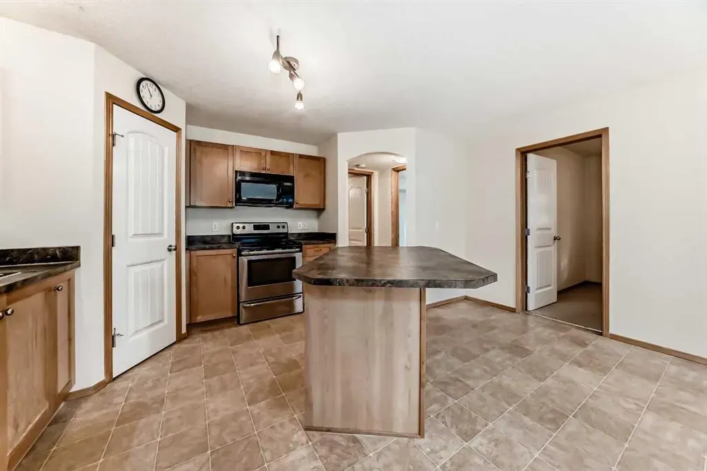 20 Panatella Landing NW, #106