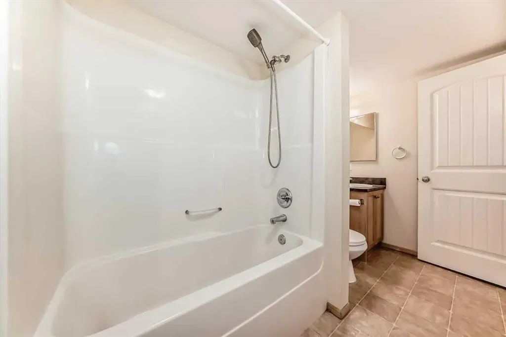 20 Panatella Landing NW, #106