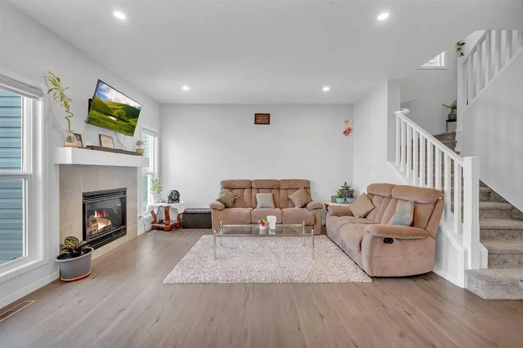 229 Cornerbrook Common NE