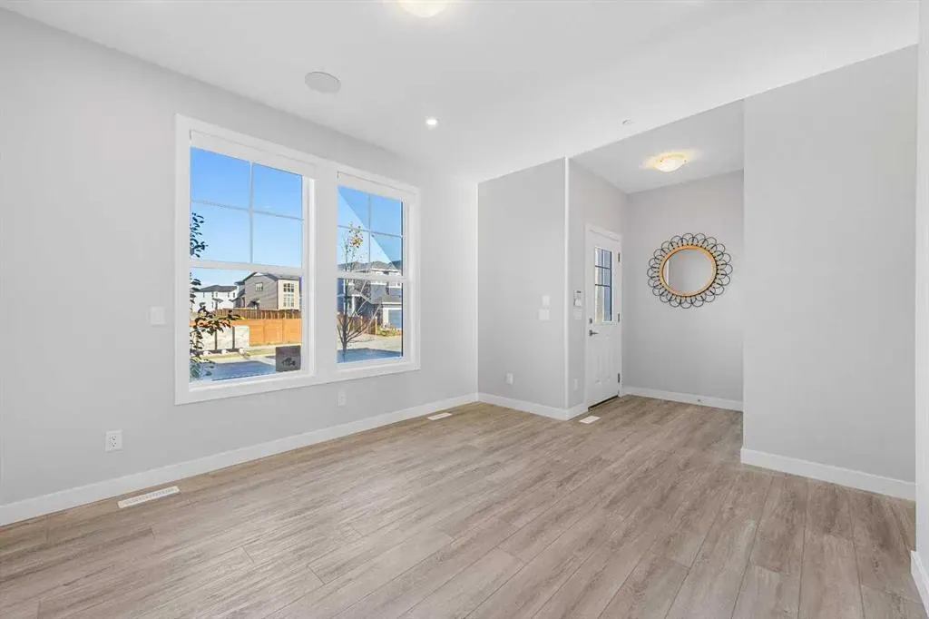 129 Hotchkiss Way SE