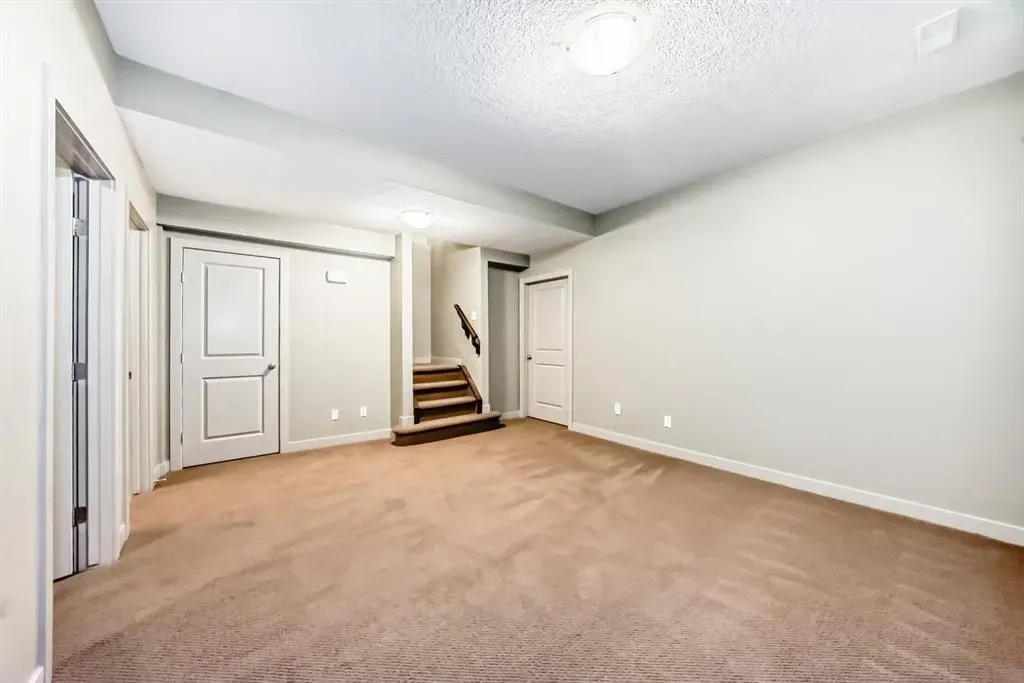 12 Cougar Ridge Landing SW