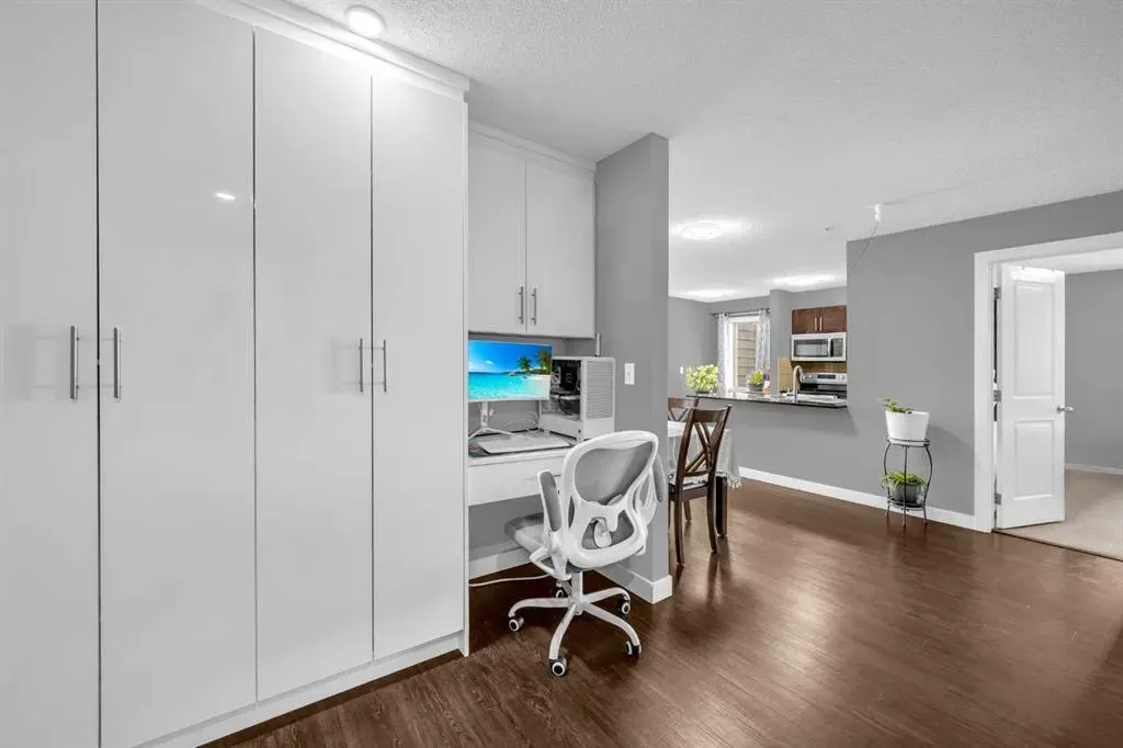 5 Saddlestone Way NE, #319