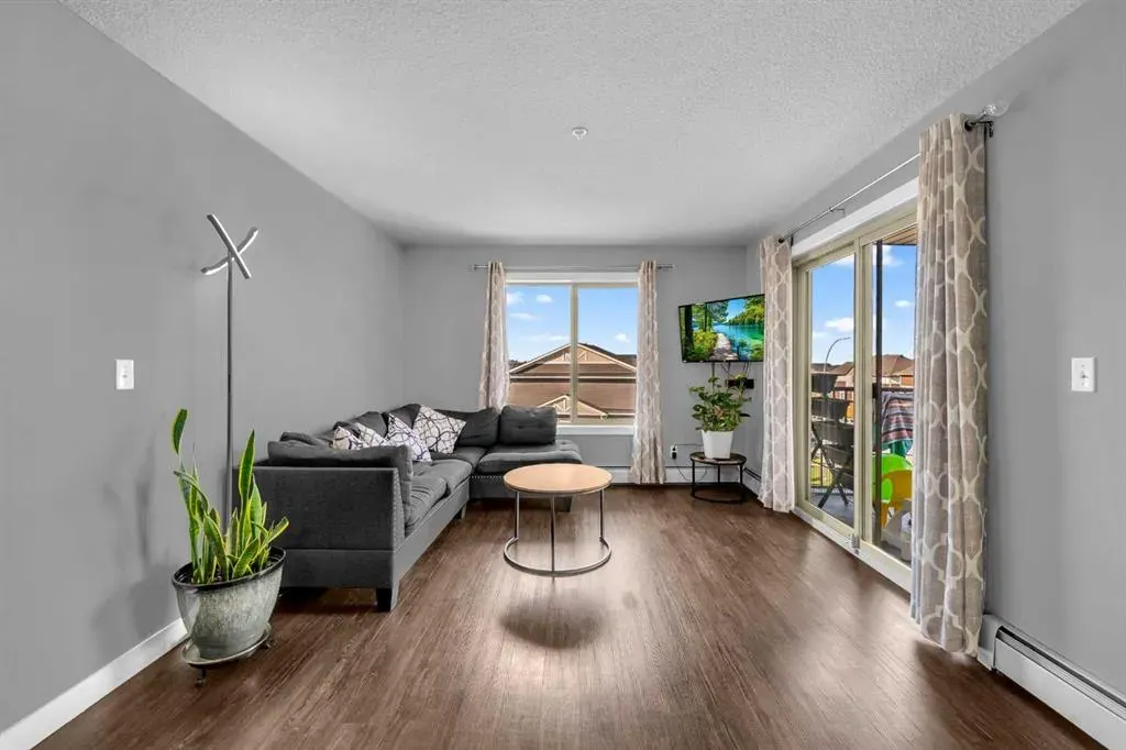 5 Saddlestone Way NE, #319