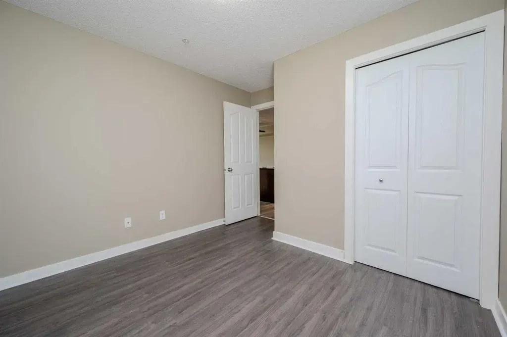 355 TARALAKE Way NE, #309