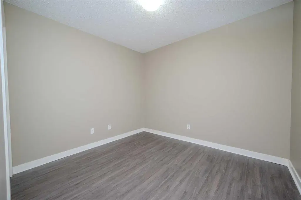 355 TARALAKE Way NE, #309