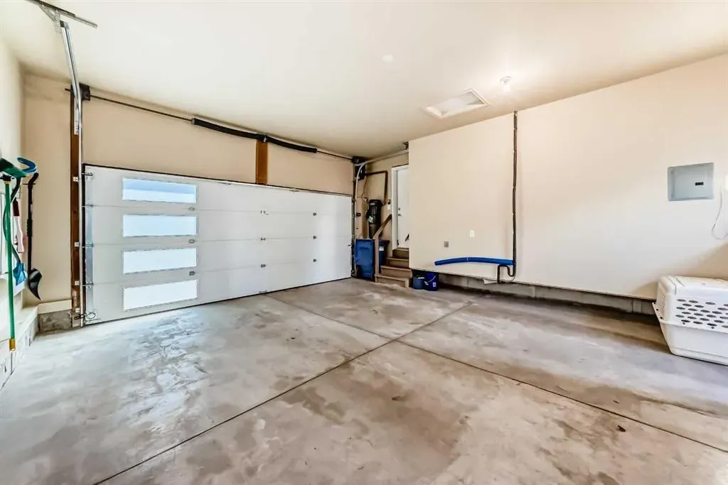 39 Arbour Estates Way NW