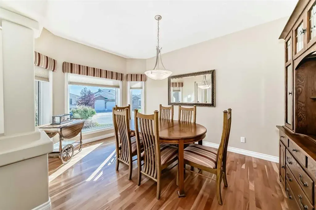39 Arbour Estates Way NW