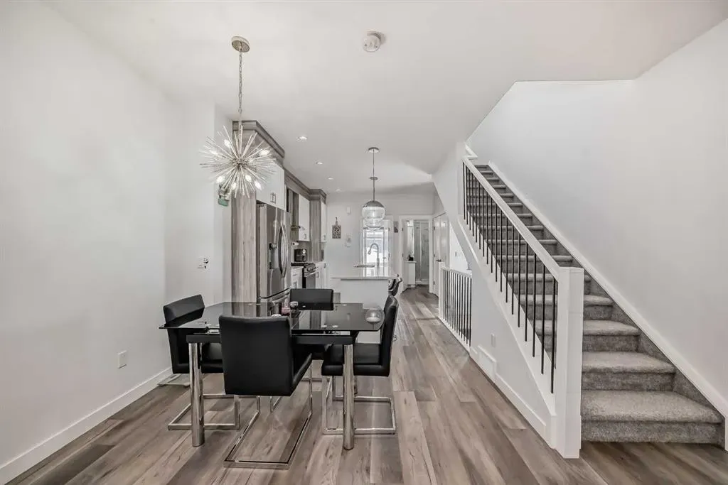 95 Skyview Close NE, #516