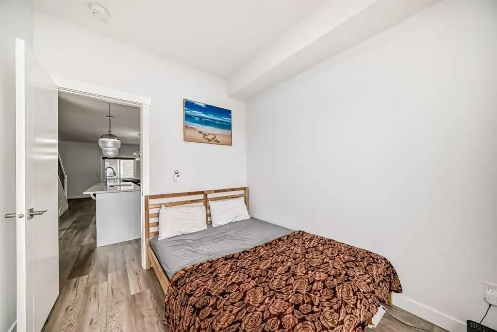 95 Skyview Close NE, #516