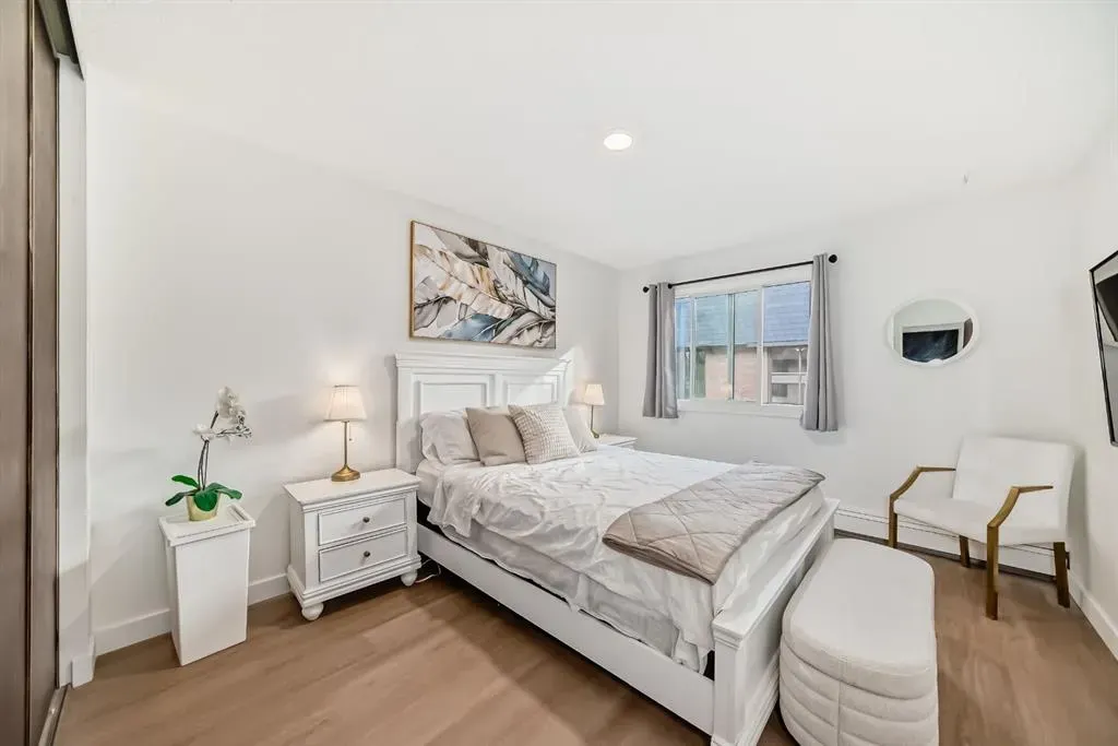 4001B 49 Street NW, #2204