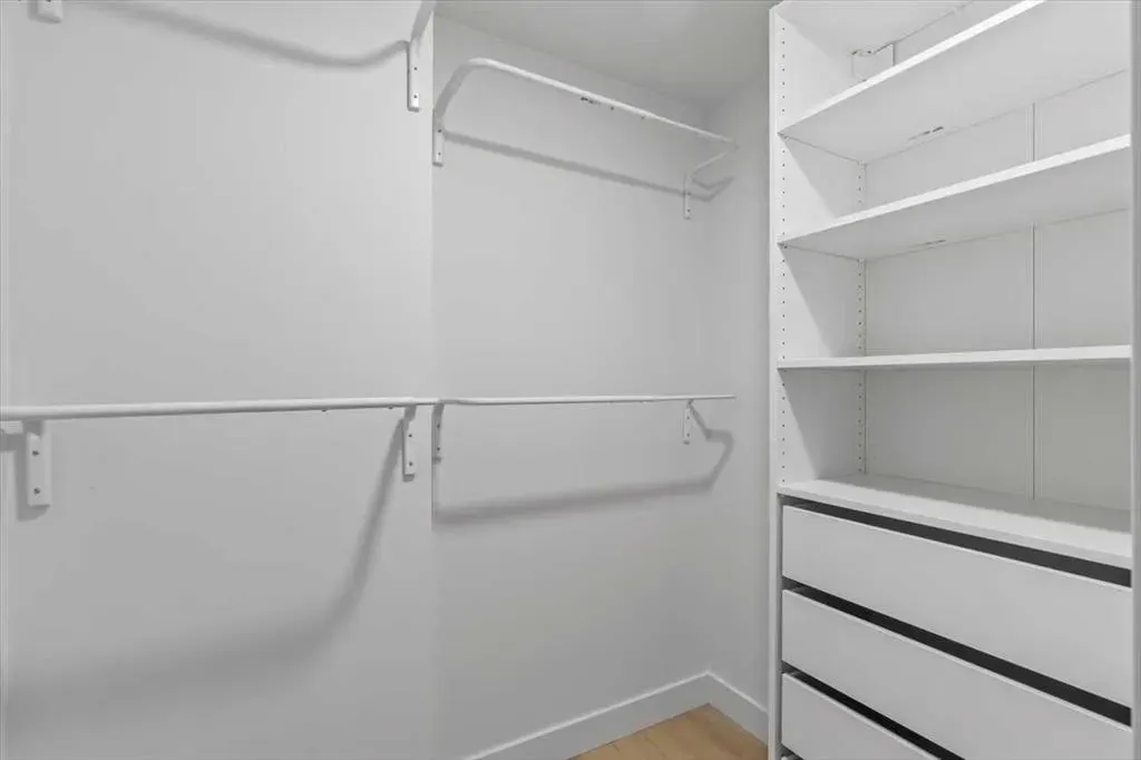 235 15 Avenue SW, #305