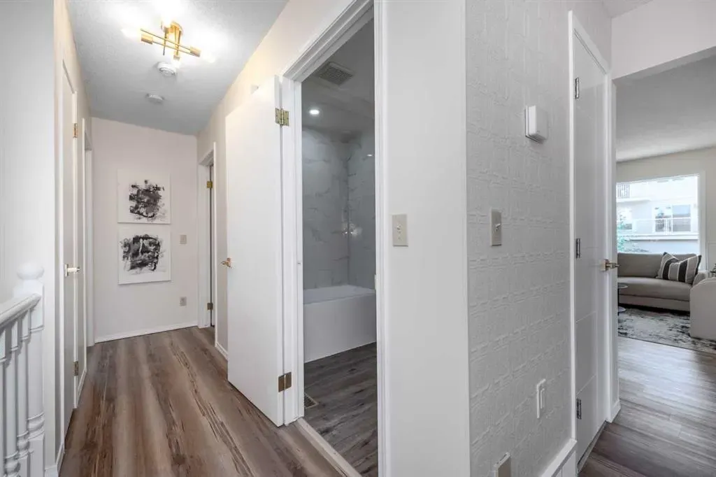 47 Hawkstone Drive NW