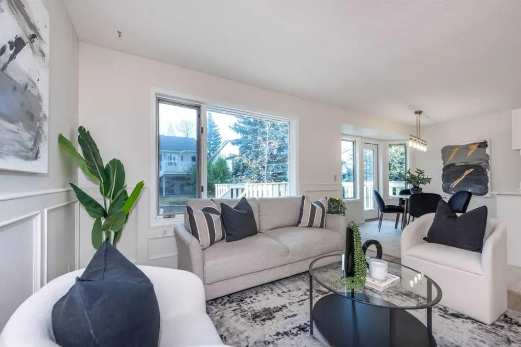 47 Hawkstone Drive NW