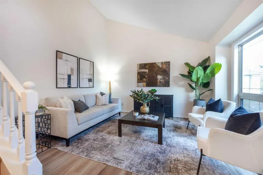 47 Hawkstone Drive NW