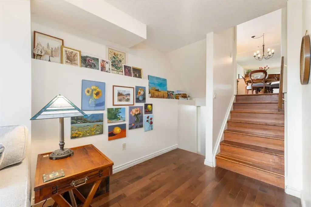 68 Macewan Glen Close NW