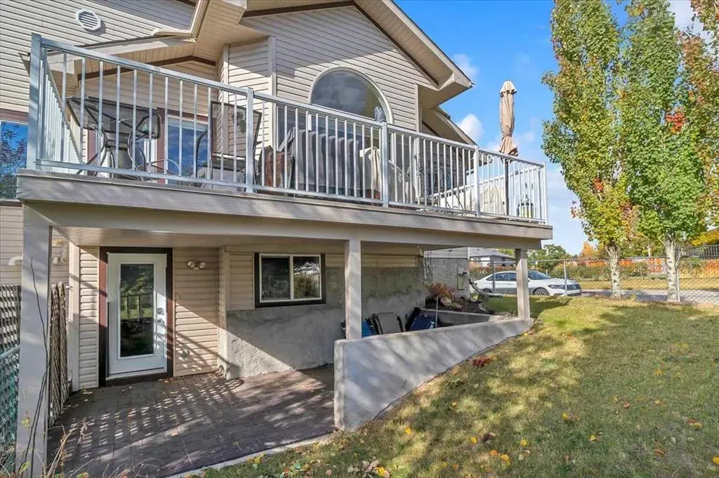 377 Crystalridge View