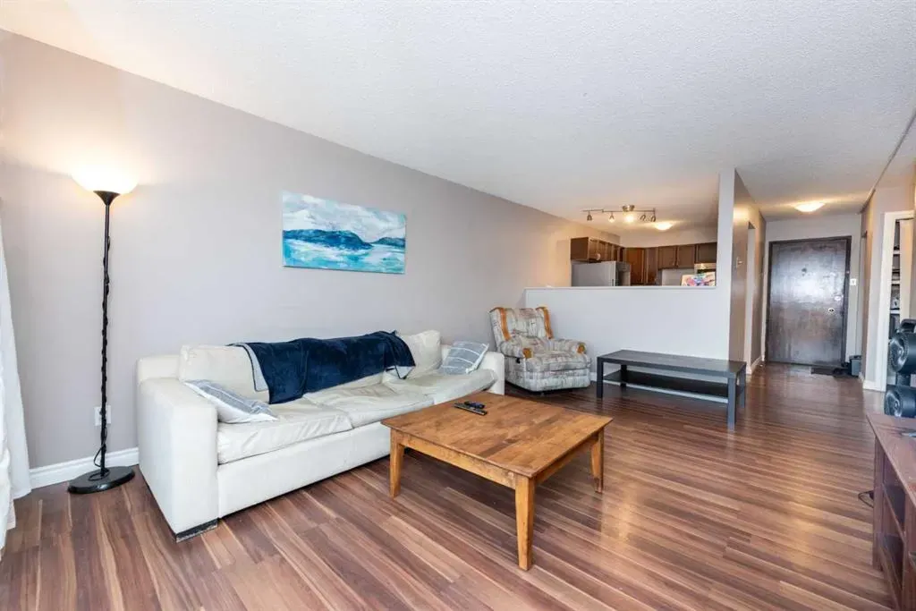 510 58 Avenue SW, #207