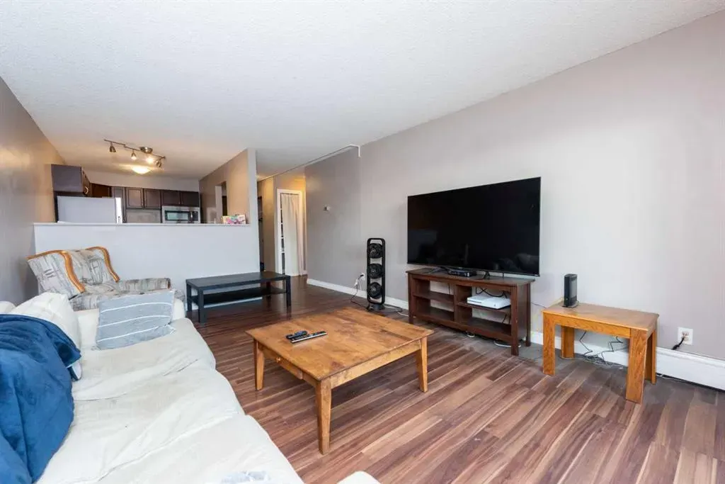 510 58 Avenue SW, #207