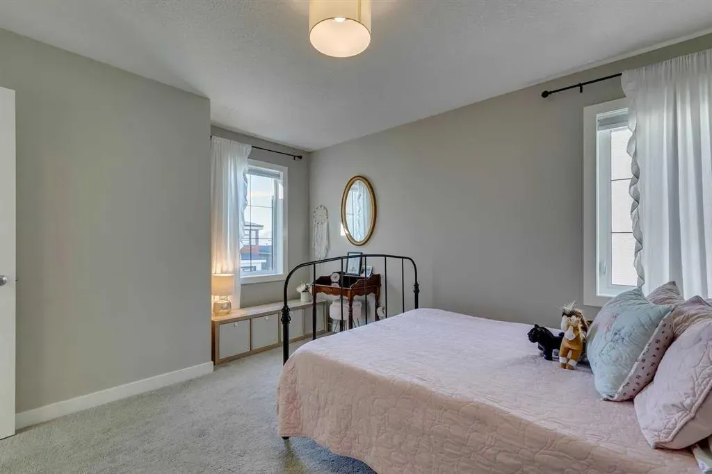 150 Cranbrook Circle SE