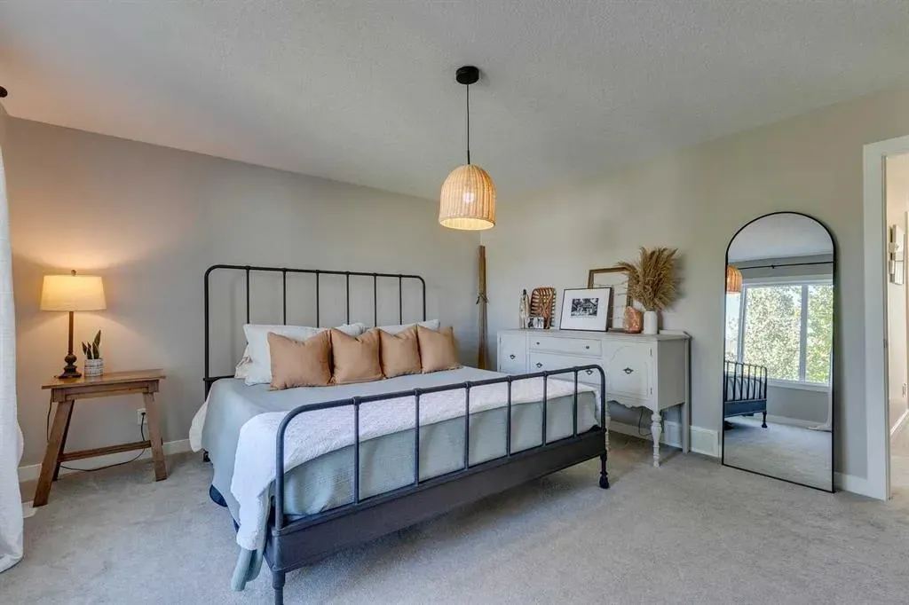 150 Cranbrook Circle SE