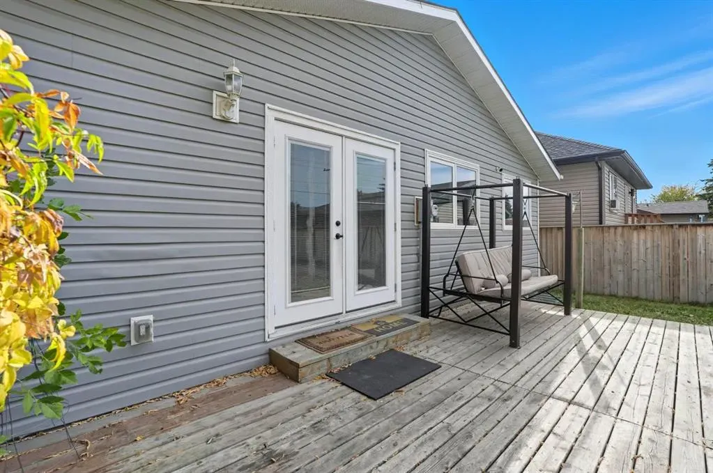 108 Falchurch Crescent NE