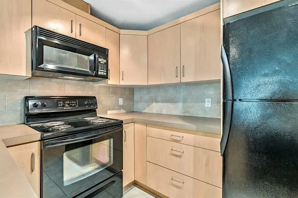 1410 1 Street SE, #407