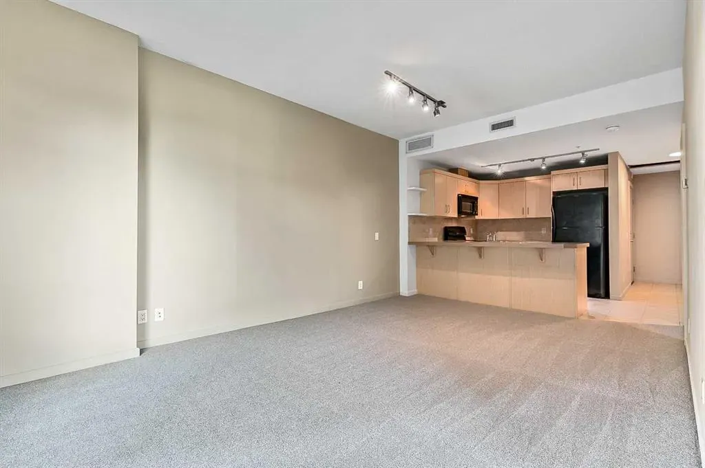 1410 1 Street SE, #407