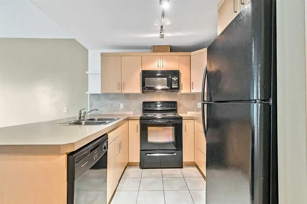 1410 1 Street SE, #407