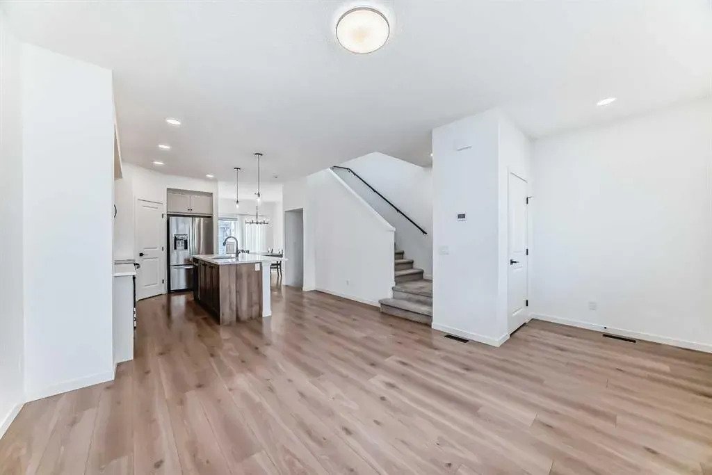 9 Sage Hill Path NW