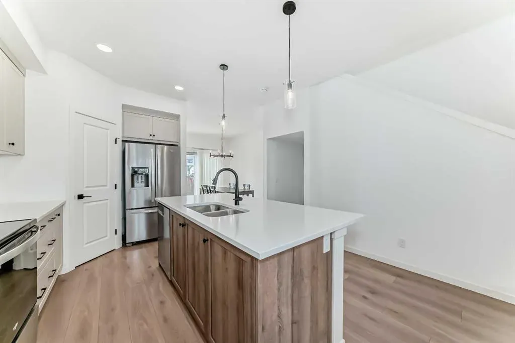 9 Sage Hill Path NW