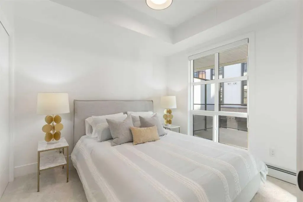4270 Norford Avenue NW, #1204