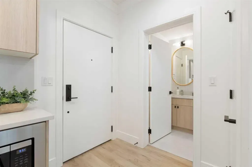 4270 Norford Avenue NW, #1204