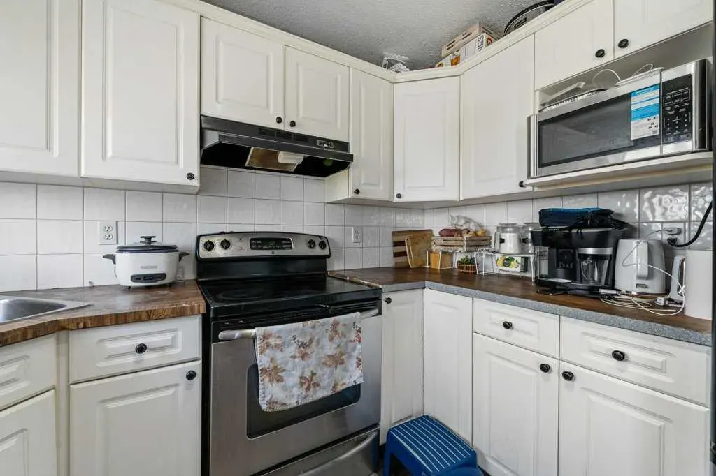 154 Bridlewood Drive SW