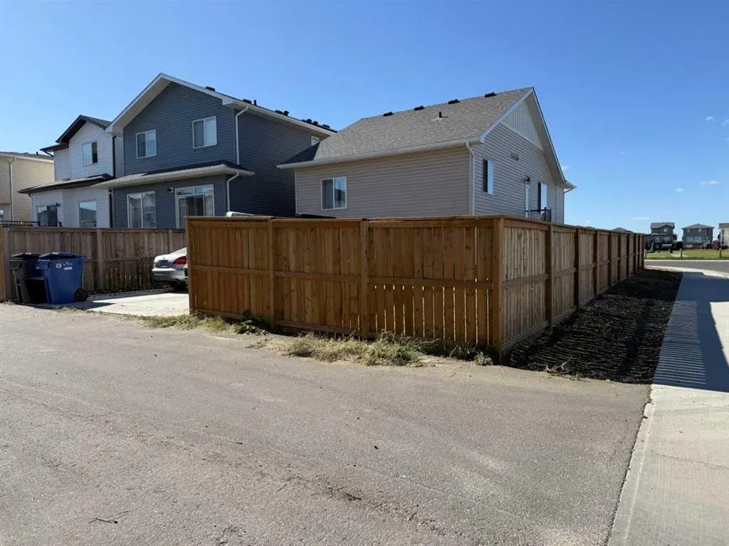 119 Blackwolf Pass N