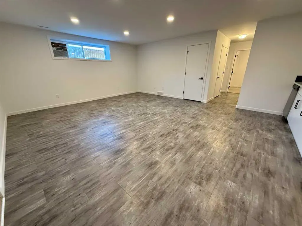 119 Blackwolf Pass N