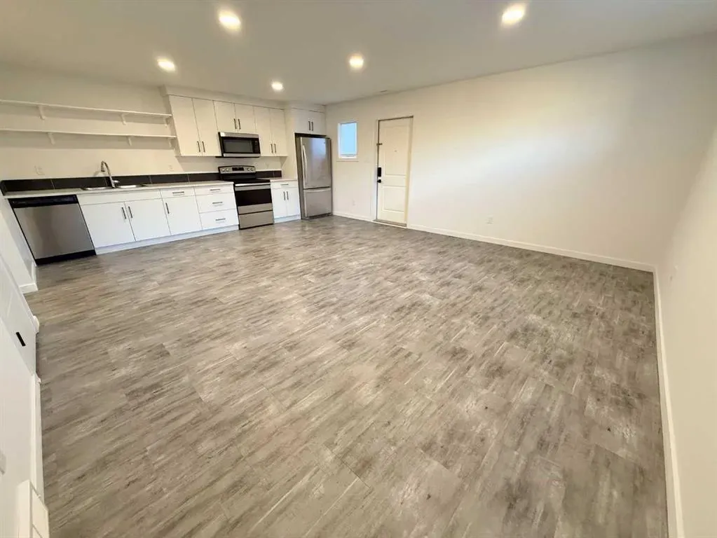 119 Blackwolf Pass N