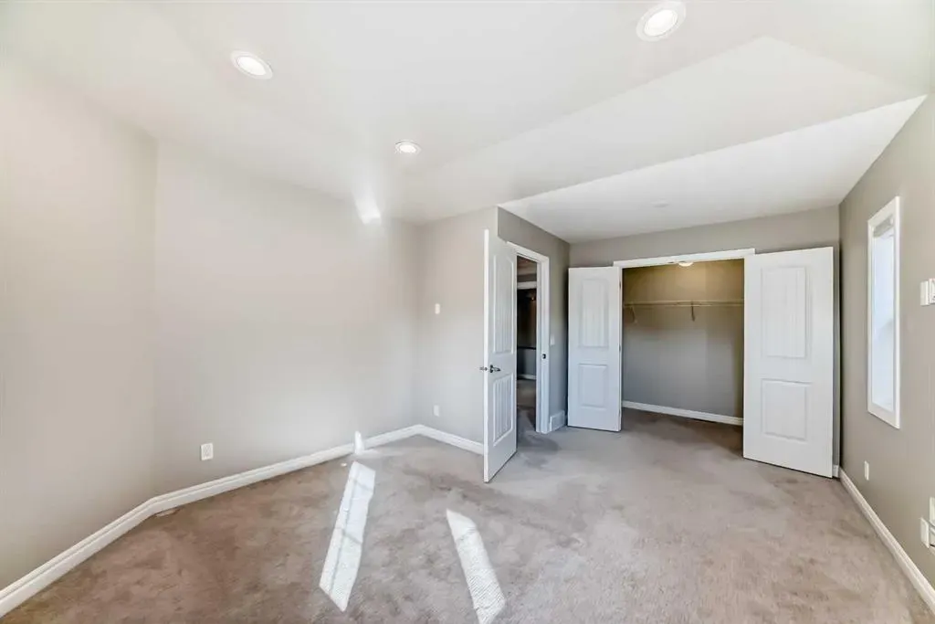 173 Aspenshire Drive SW