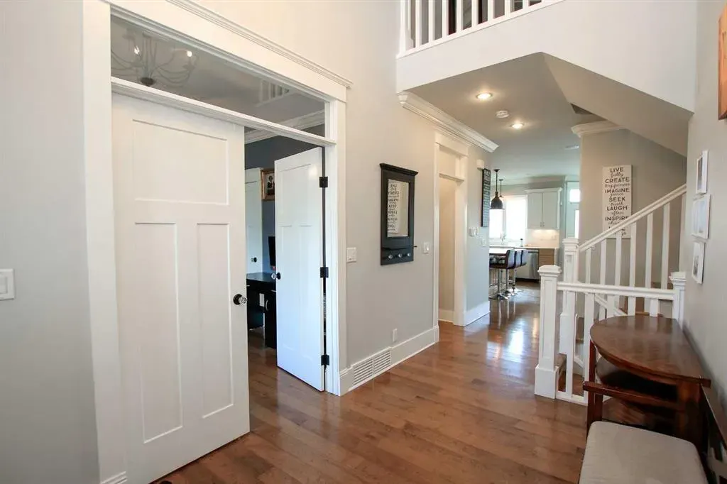 6 Grove Close