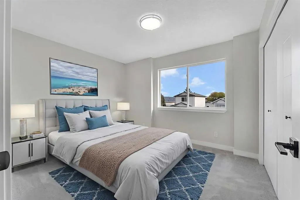 25 San Diego Way NE