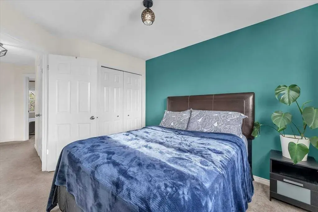 35 Tuscany Ridge Terrace NW
