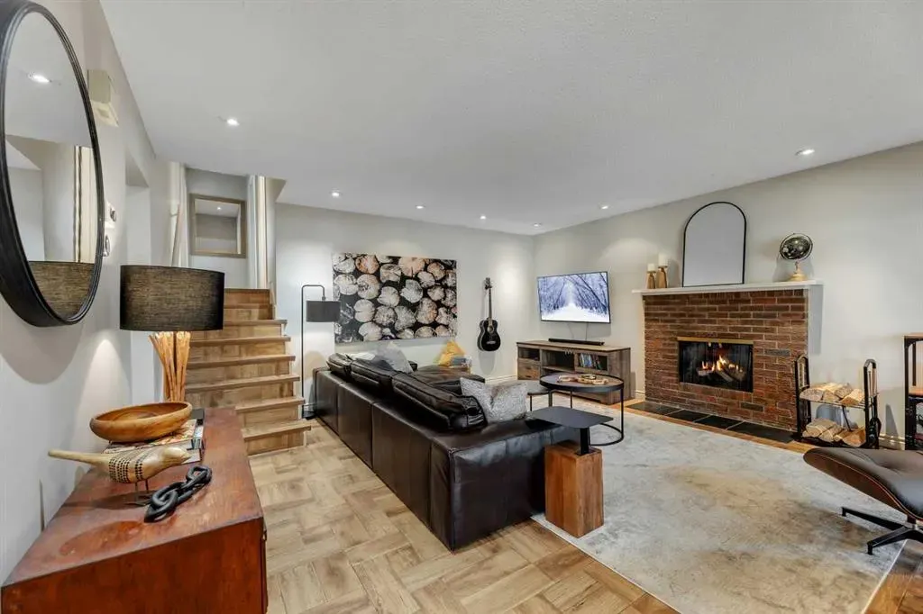 24 Midland Place SE