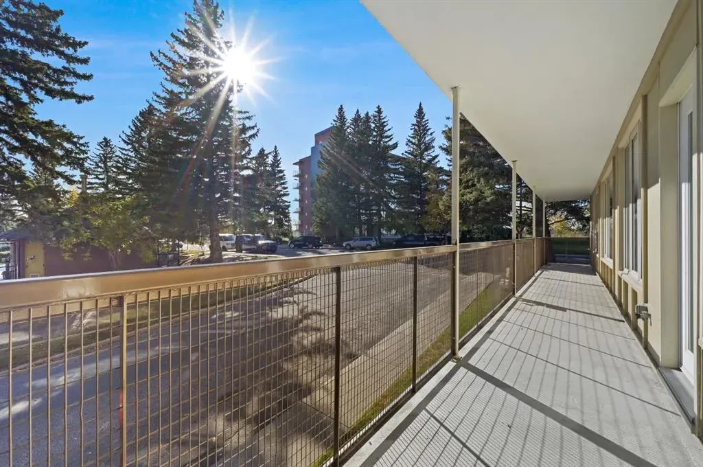 3316 Rideau Place SW, #202