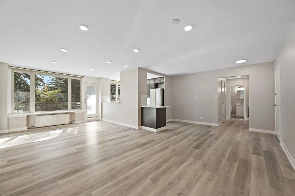 3316 Rideau Place SW, #202