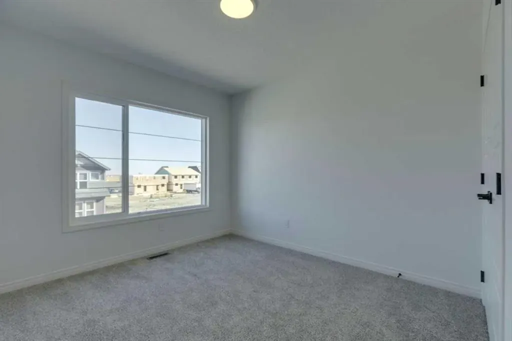 80 Homestead View NE