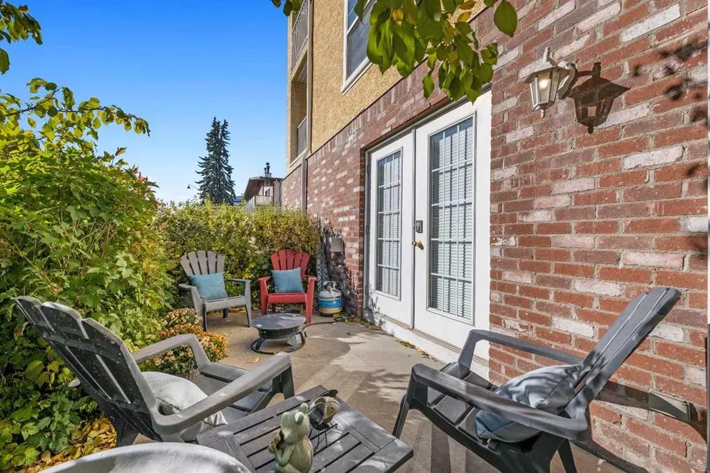 2212 34 Avenue SW, #1
