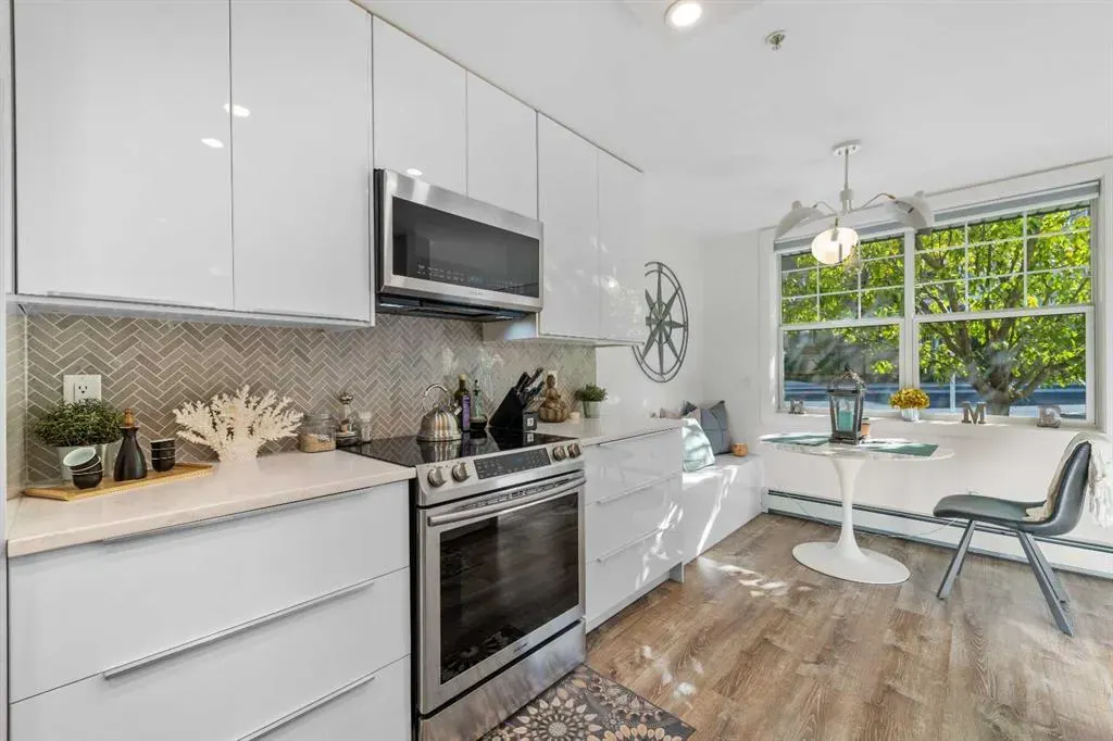2212 34 Avenue SW, #1