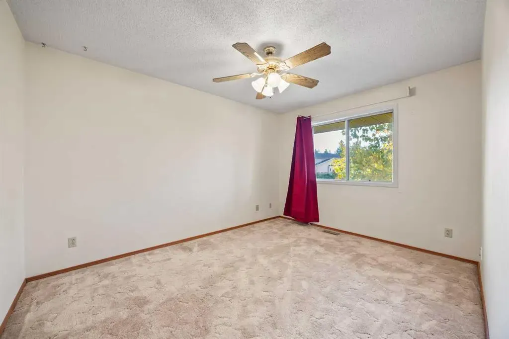 52 Sandarac Circle NW